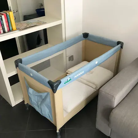 דירה Mimosa House *