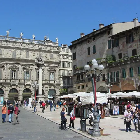 Mimosa House * ורונה